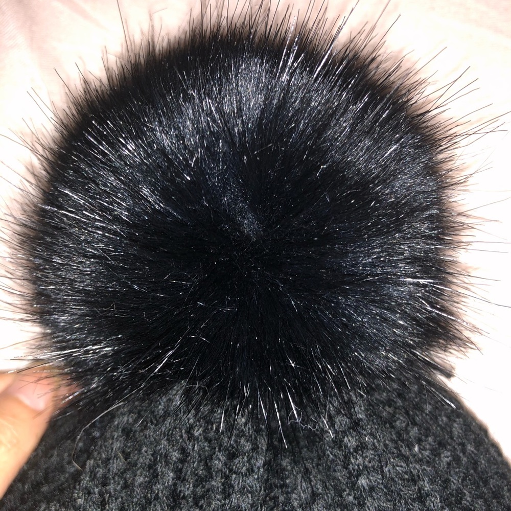 ❄️ Black Victoria Secret Knitted Beanie ❄️